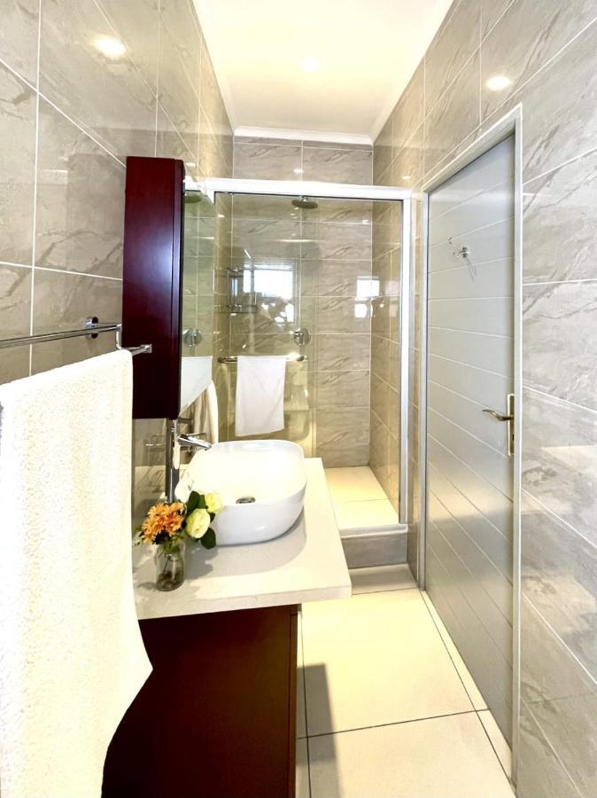 Atlantic Pearl Guest House Midrand Exterior foto