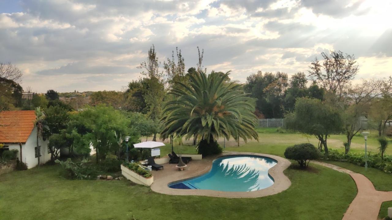 Atlantic Pearl Guest House Midrand Exterior foto